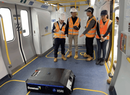 XDNA presents cutting-edge rail technologies to Central Japan Rail team